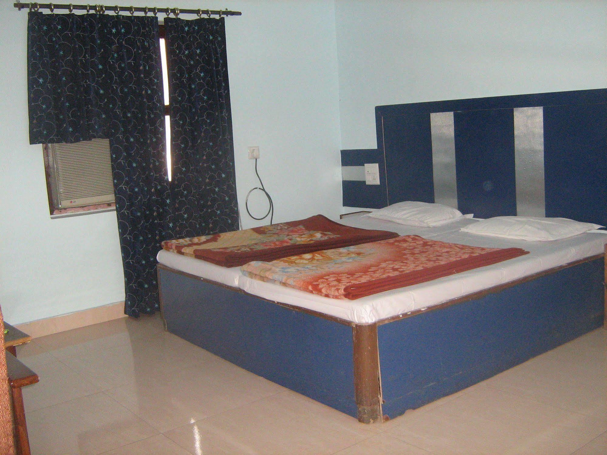 Hotel Gyan Haridwar Exterior photo